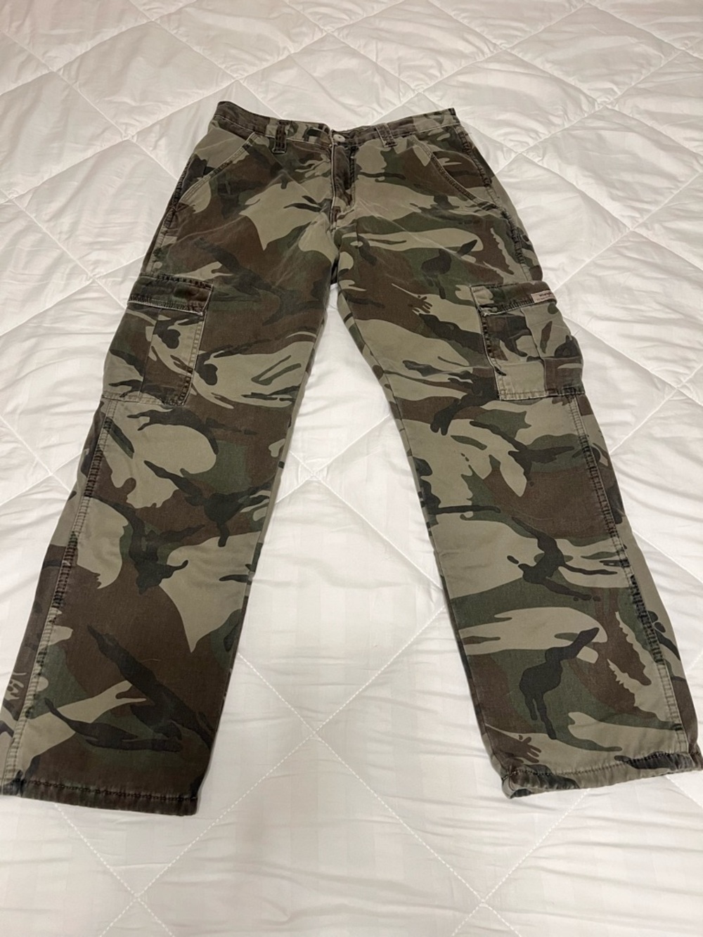 Wrangler Men's Camo Cargo Pants - Olive and Brown